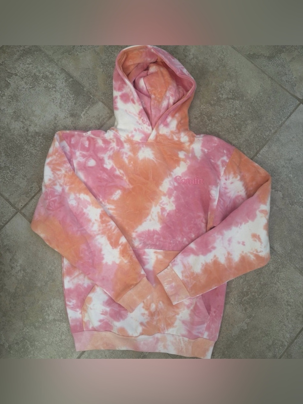 Comfrt Minimalist Hoodie Sunset